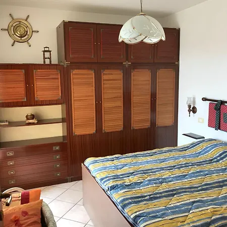 Holihome Sofy Mare Apartment *